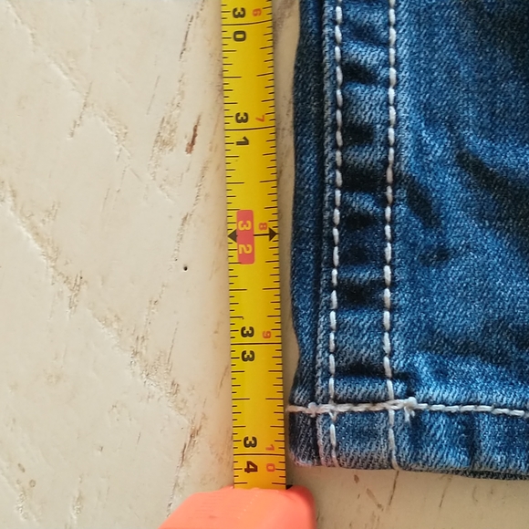 31 x 34 Miss Me Jeans - Picture 10 of 11